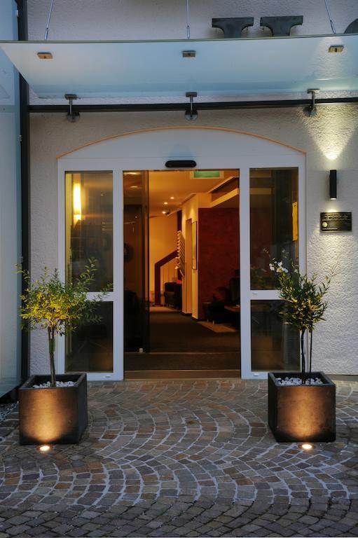 Hotel Goldener Knopf Бад-Зекинген Экстерьер фото